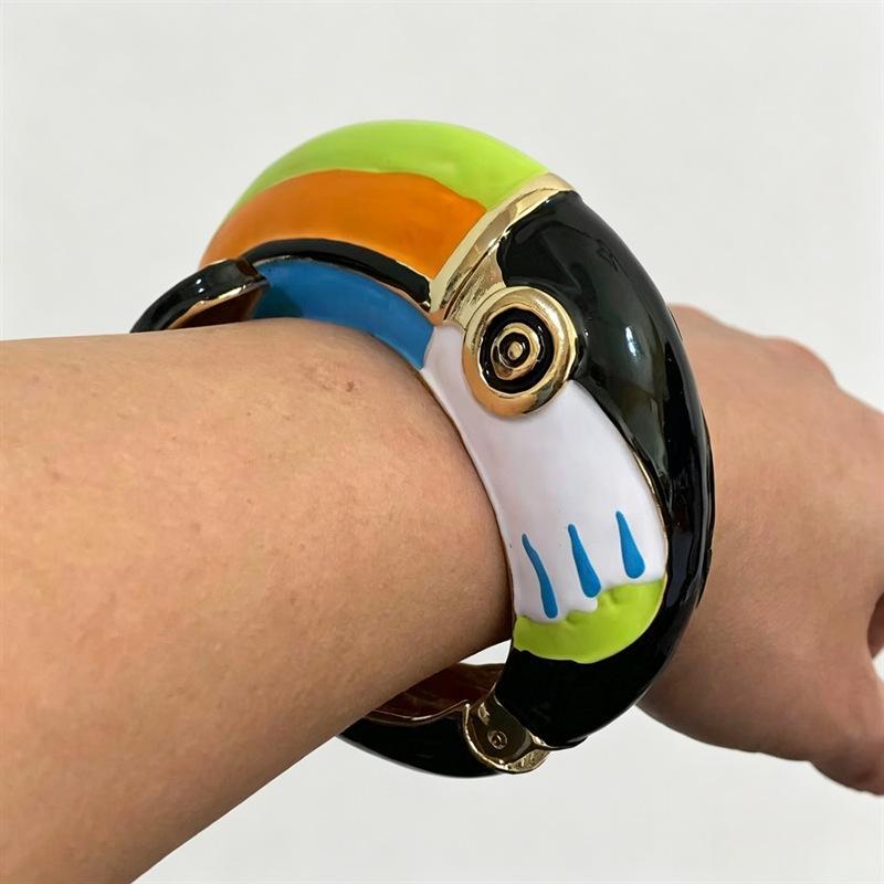 Яркое Эмалевое Попугайье Чокер-Ожерелье Блестящие Цветные Детали Модные Украшения из Нержавеющей Стали для Женщин Ужин Вечеринка Отпуск