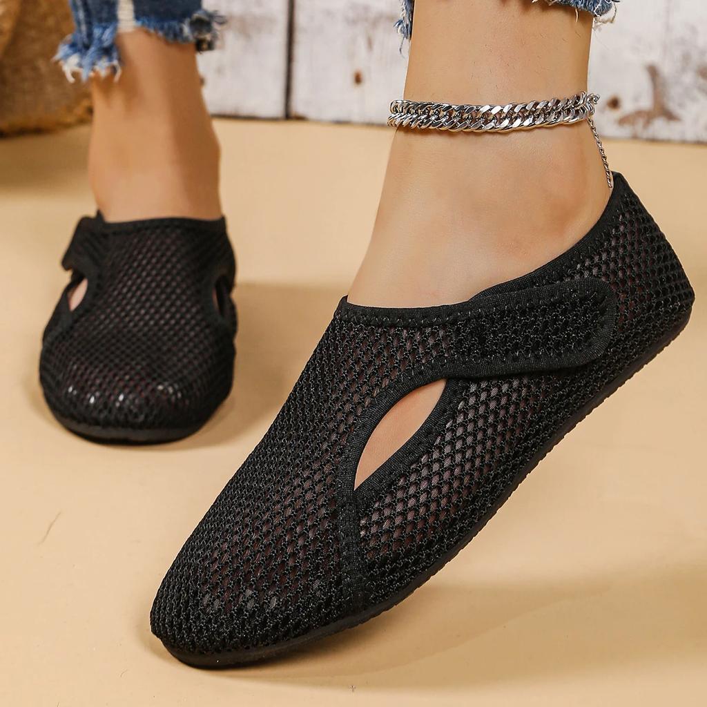 Fashion 2025 New Women Lightweight Sandals Summer Slip On Designer Shoes Hollow Women Mesh Breathable Flat Sandals Sandalias De Mujer