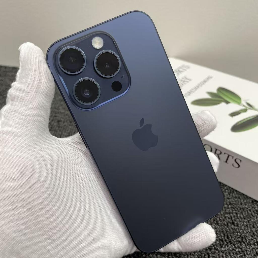 Восстановленный смартфон Apple iPhone 15 Pro Max с Nano-SIM+eSIM