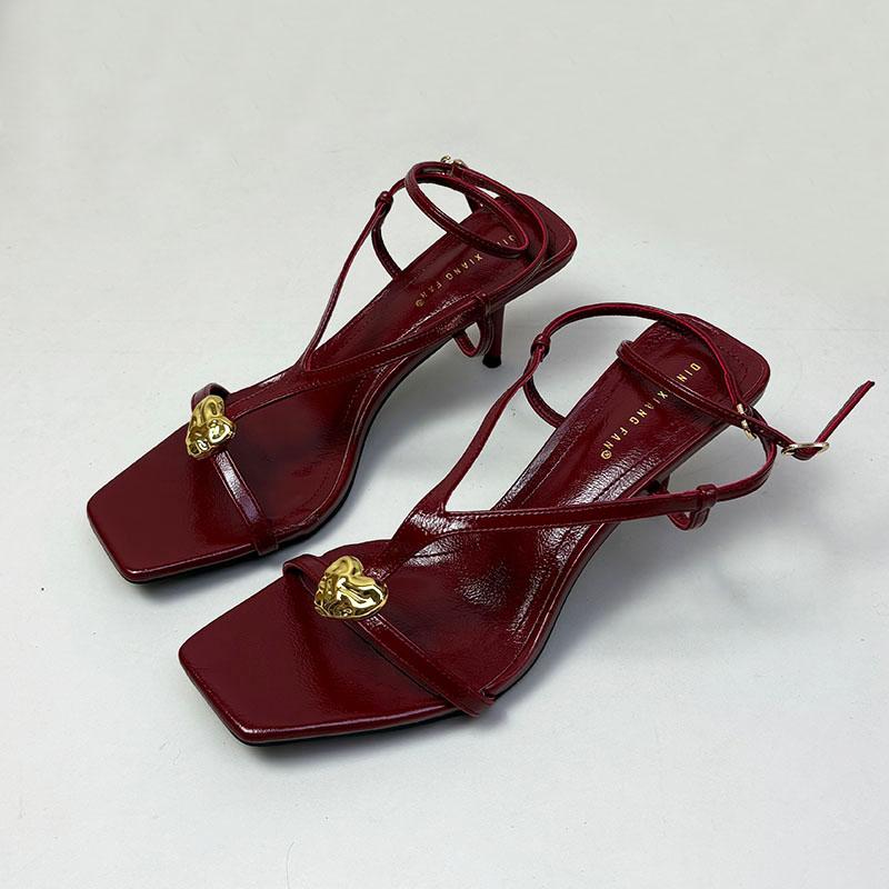 Модные туфли-лодочки с металлической пряжкой на щиколотке, женские туфли на тонком каблуке, узкая женская обувь с неглубокой резинкой, квадратный носок, женские туфли на высоком каблуке