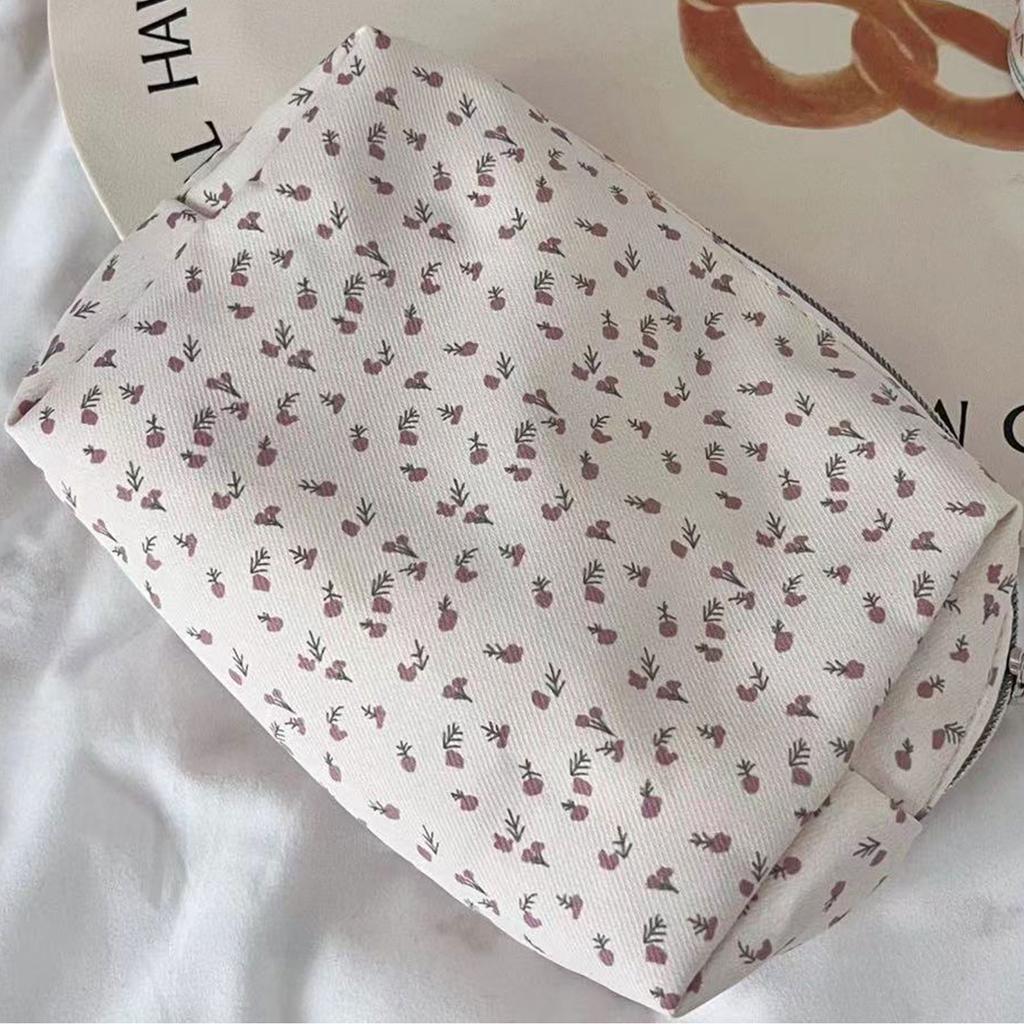 Handheld Makeup Bag Toiletry Pouch Cosmetic Travel Organizer Container Practical Stationery Storage Bag for Daily Use