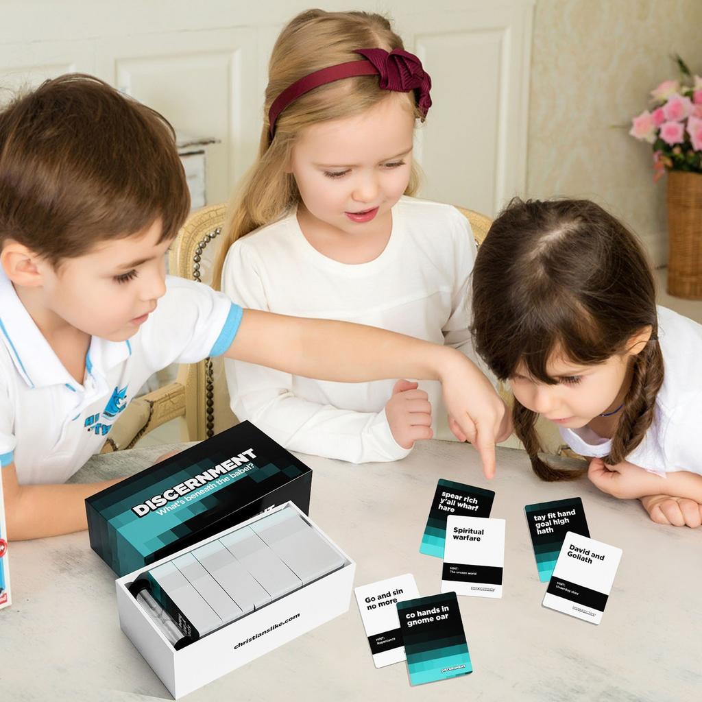 Карты как игра, карточная игра, юмористическая игра на соответствие, карточки с сообщениями со смешными или необычными ответами, развлечение для подростков, ночные развлечения