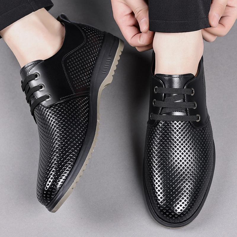Fashion Fashion Black Men Suit Shoes Party Man Dress Shoes Italian Luxury Soft Sole Leather Formal Shoes Men Office Hollow Leather Shoes