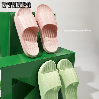 Тапочки Летняя верхняя одежда Ванная комната Банные тапочки Домашние удобные крутые тапочки с мягкой подошвой Парные тапочки