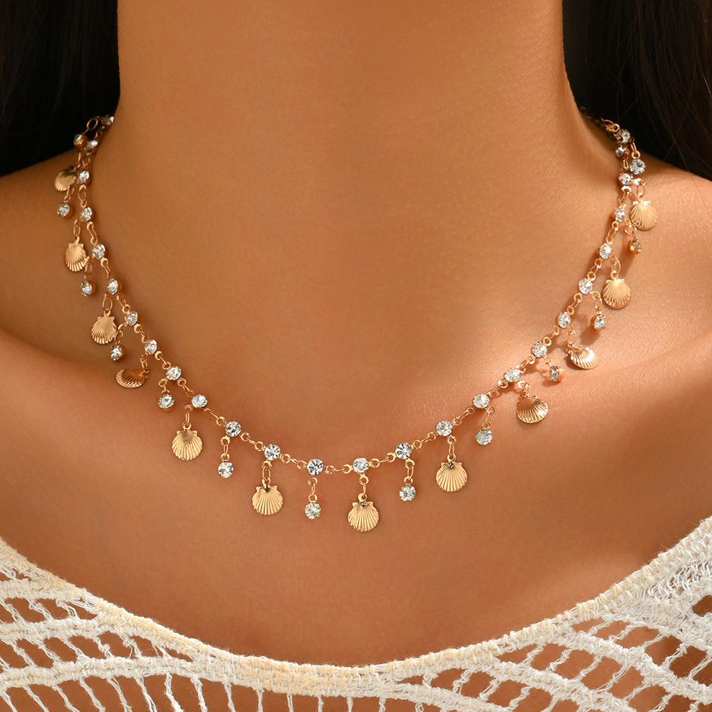 Japan and Korea retro light luxury exquisite rainbow candy color square rhinestone pendant necklace elegant temperament collarbone necklace women