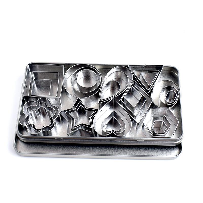 Iron boxed stainless steel 430 fancy 30-piece set baking love biscuit mold star sugar fruit cut 24-piece set(Fancy 24-piece set (rectangular))