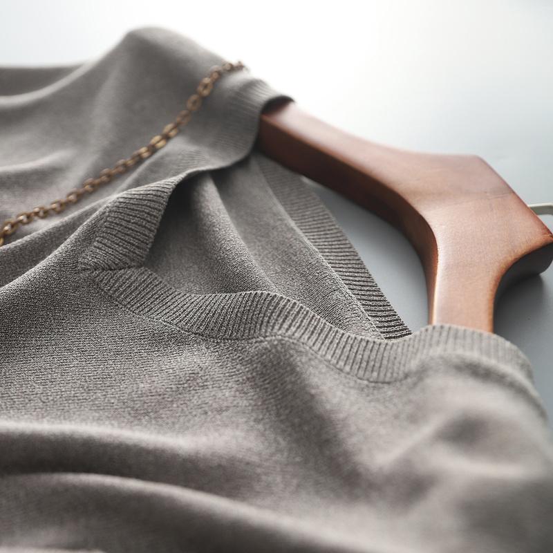 Женская летняя трикотажная рубашка с рукавами-лепестками и V-образным вырезом, однотонные топы, свободный свитер с короткими рукавами из ледяного шелка, модная женская рубашка