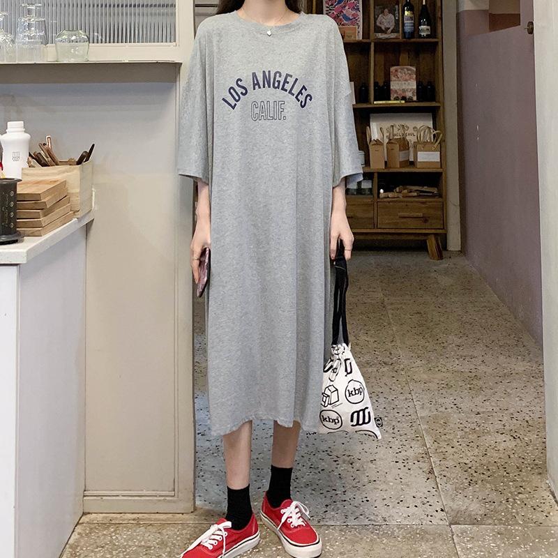 Женское платье-футболка с короткими рукавами, летнее свободное платье длиной выше колена
