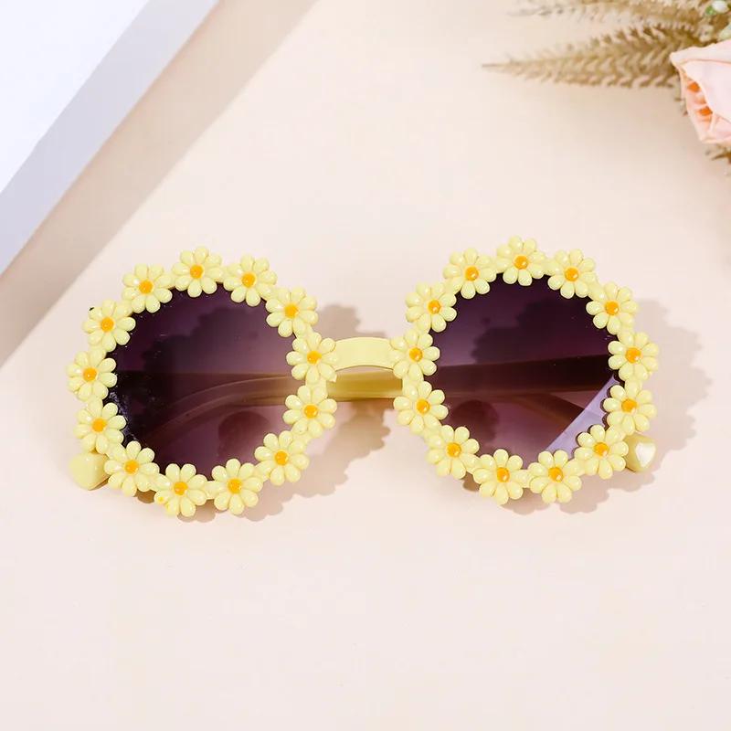 Children Cute Daisy Flower Sun Glasses Boys Girls Outdoor UV Protection Sun Glasses Lovely Party Holiday Gifts Eyewear for Kids