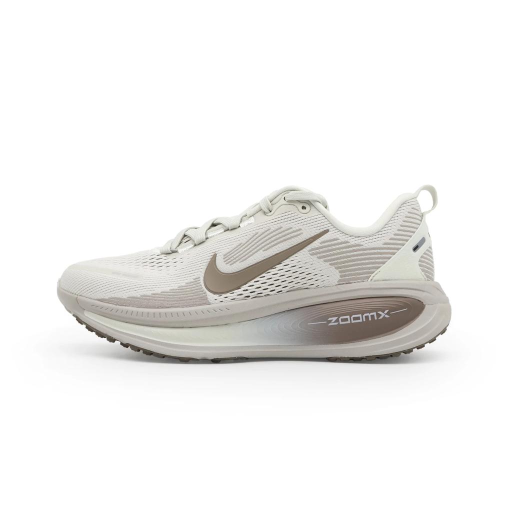 HM6804-003 Nike Vomero 18 Светлая кость Фантом Колледж Серый Норковый Коричневый (Женский)