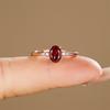 Rose Gold Plated Inlaid 5 * 7Mm Imitation Natural Ring Women'S Garnet Live Ring
