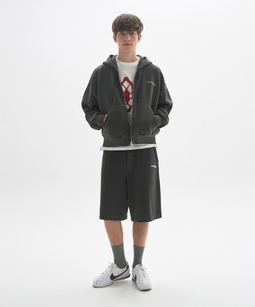 MOONSUN M.C Unisex, Logo Pigment-Dyed Sweat Shorts / Charcoal
