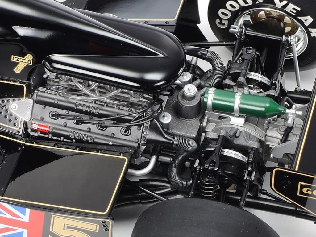 Пластиковая модель TAMIYA Big Scale Series Lotus Type 78 12037 1/12 № 37 (с фототравлеными деталями)