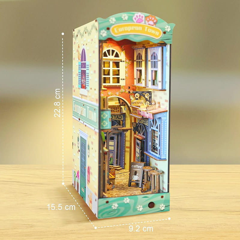 Book Nook Miniature House - Cat Town