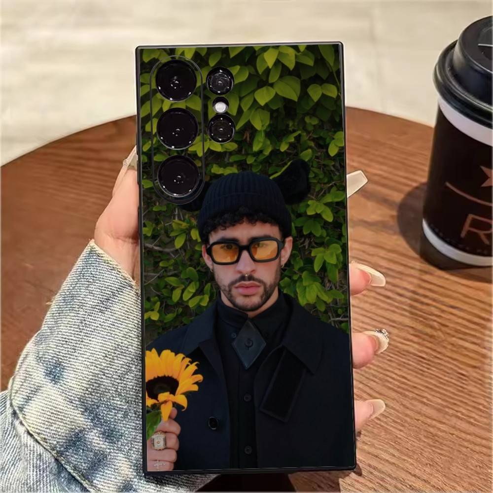 Мне нравится Чехол для телефона Singer B-Bad B-Bunnyyy-yS Для Samsung S25,S24,S21,S22,S23,S20,Ultra,S26,Plus,Fe,Note,5G Черный Чехол