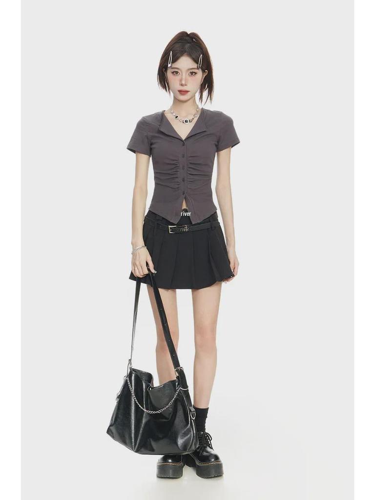 Футболка Chic Slim Fit с коротким рукавом и V-образным вырезом: Модный стиль горячей девушки