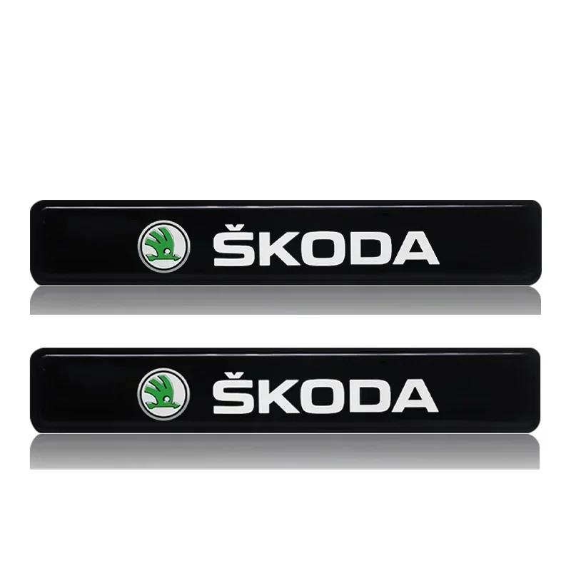 LLEV2 Car Stickers For Skoda 1/2PCS Car Decorative Light LED Front Hood Grille Emblem Badge Decor For Skoda Octavia Fabia RS Kamiq Kod
