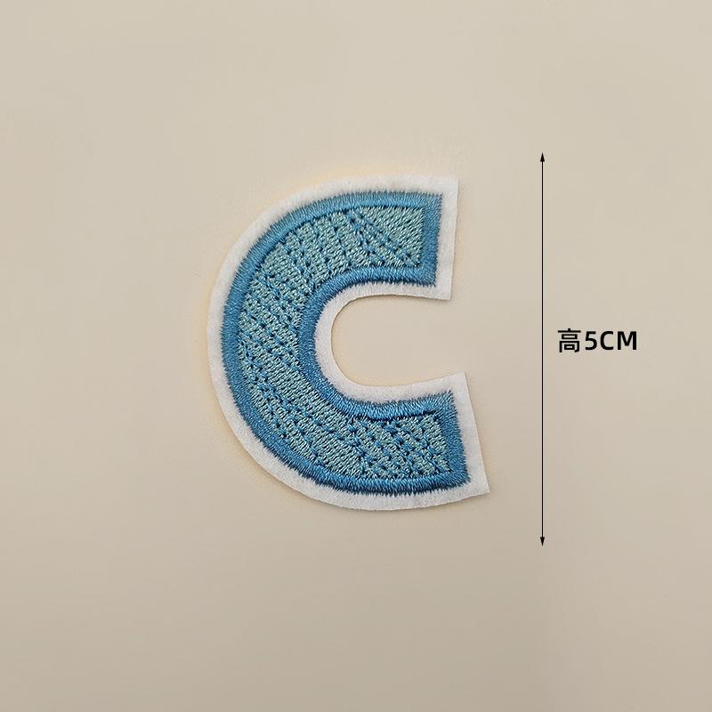 26 шт. цветных термоклеевых нашивок с буквами, вышитых патчей AZ, аппликация на одежду, платья, шляпы, носки, джинсы, аксессуары для самостоятельного изготовления