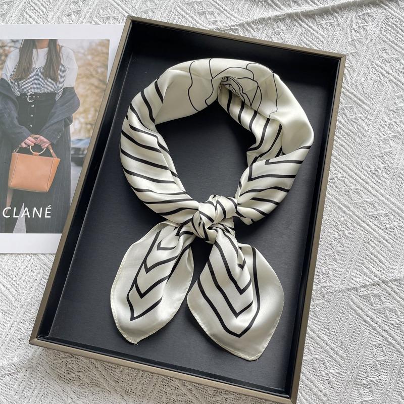 1pcs 710cm Line Rose Printed Silk Scarf for Women Imitation Silk Simple Fashion Versatile Headwear Clothing Square Scarf