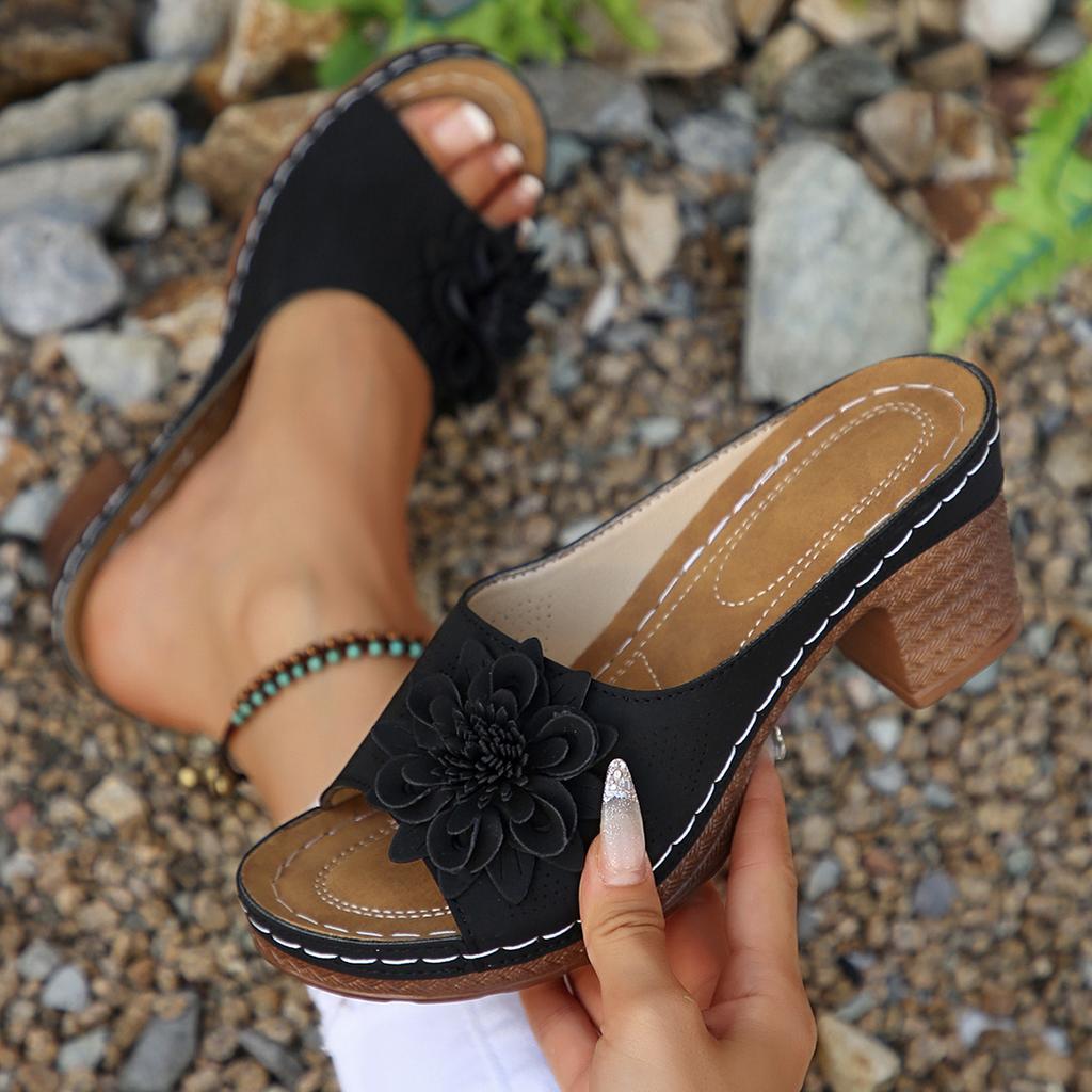 Fashion Wedge Sandals and Party Shoes Shock-absorbing and Comfortable Slippers for All Seasons Slides Women 2025 New Ladies' Decorative