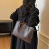 Осень и зима новая сумка-тоут женская нишевая сумка на плечо сумочка большой вместимости повседневная универсальная сумка для поездок