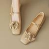 Женские весенние элегантные туфли на низком каблуке для вечеринок серебристо-бежевого цвета на высоком каблуке с плоскими каблуками, маленькие кожаные туфли с цветами