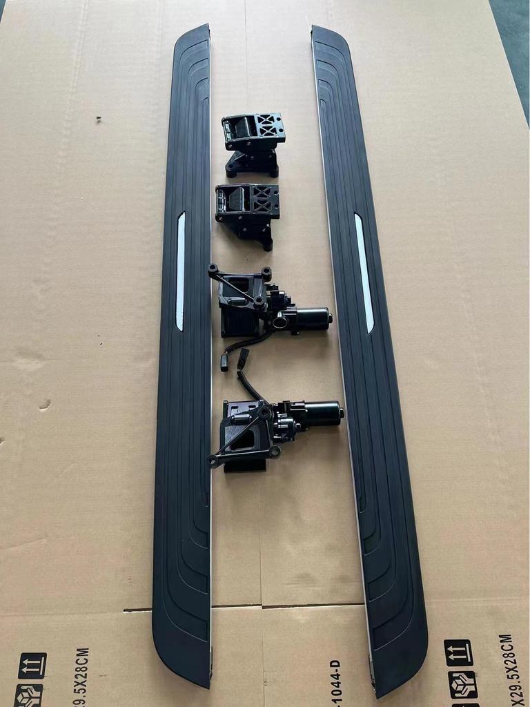 Compatible with 2023 Range Rover: Fixed Running Board Pedal Set.