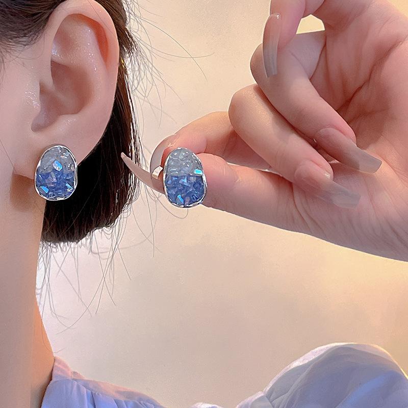 Блестящие серьги-пусеты с градиентными кристаллами для женщин, очаровательные серьги-гвоздики неправильной формы в сладких конфетных тонах, сказочные модные серьги-подвески для вечеринки, циркон