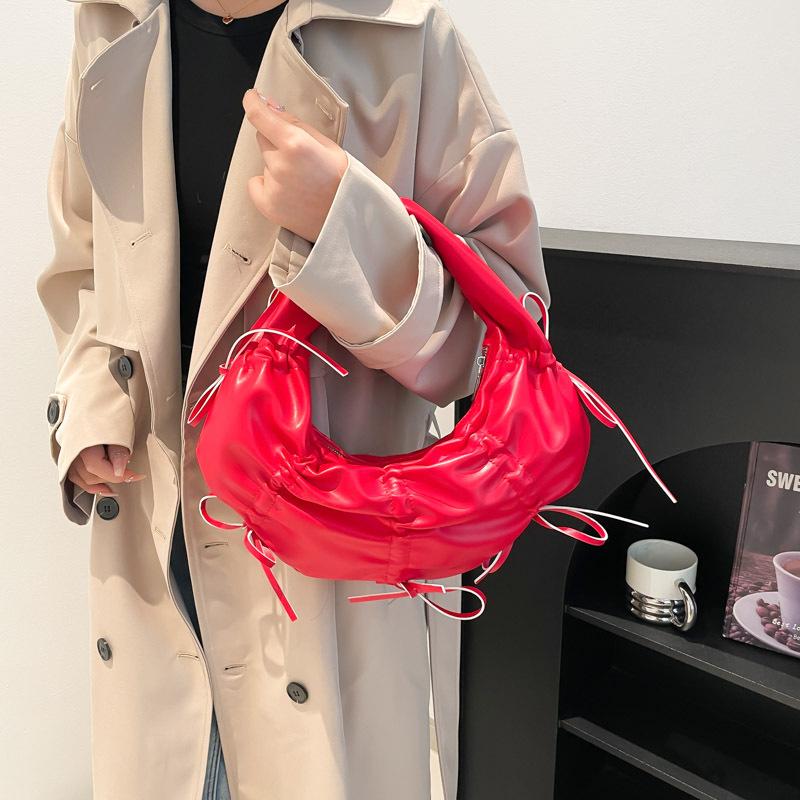 2025 New Pleated Bow Design Portable Crescent Bag, High-end Fashion Niche Trendy Shoulder Armpit Bag