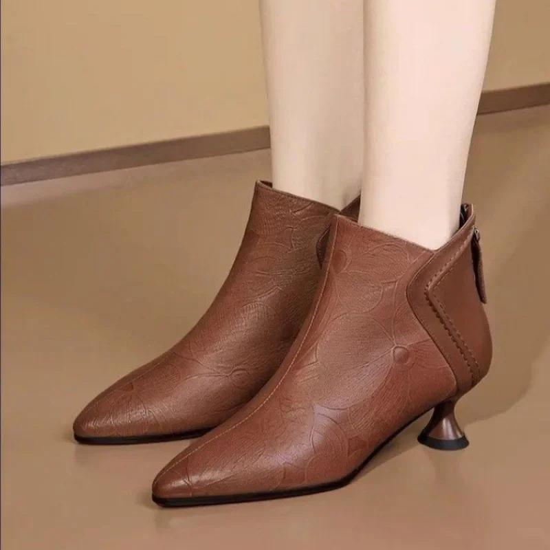 Модные женские сапоги с острым носком, украшенные резными цветами, на каблуках, на молнии, дизайнерские женские сапоги на каблуках в стиле вестерн, удобные туфли-лодочки в стиле ретро Botas Mujer