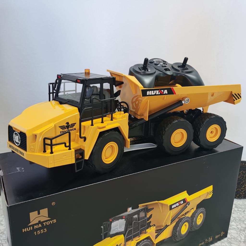Non-Toxic 1/18 Rc Truck Dumper Huina 1553 Excavator Crawler 9Ch 2.4G Radio Controlled Car Electric Vehicle Tractor Model Toys For Children Gift