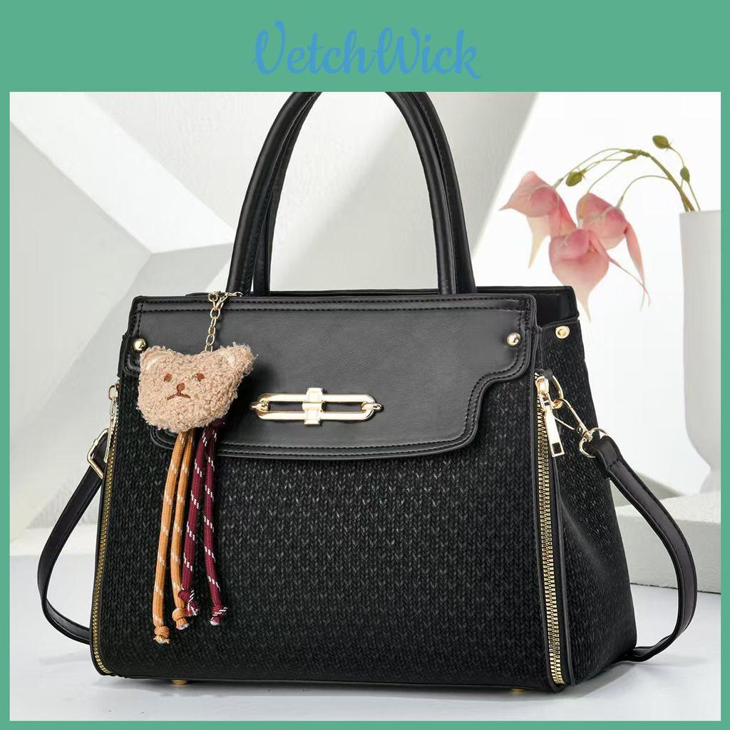 Large Womens Pu Handbag With Inner Compartments And Top Zipper For Urban Style