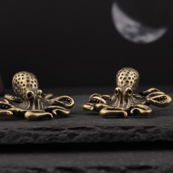 Латунная фигурка осьминога Металлическая резьба Статуэтка осьминога Скульптура морского животного Украшение Фэн-шуй Украшение для дома офиса рабочего стола