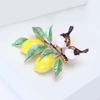 Трендовые эмалевые броши с птицами и лимонами для женщин, булавки в виде животных и фруктов, повседневные аксессуары для вечеринок, подарки к году