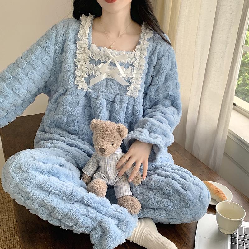 Женская пижама в стиле принцессы из кораллового вельвета - Осеннее кружево, Толстый и теплый домашний костюм