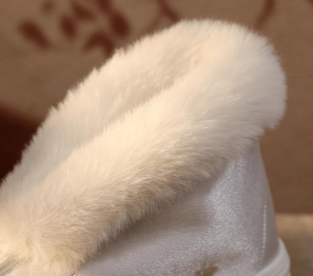 Осенне-зимние туфли Ruoxi 2024 на плоской подошве с вышивкой и меховой подкладкой — удобная хлопковая обувь в китайском стиле для ношения в помещении и на открытом воздухе.