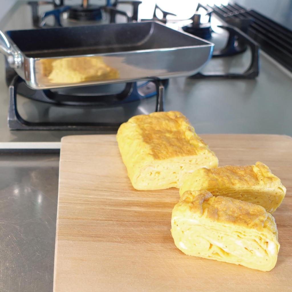 Алюминиевый тамагояки Hokuriku 13 x 18 см Легкий алюминий Совместимость с IH Сделано в Японии Глубина Легкий Удобная форма для приготовления различных блюд Прочный