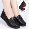 Women Flats Shoes Casual Light Comfortable Non Slip Female Flats New Fashion Outdoor Loafers Women Leather Shoes