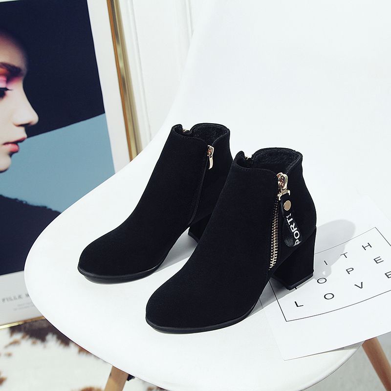 Женские ботильоны на каблуке Осень Зима Ботильоны с круглым носком Шикарная и элегантная мода 2025 Теплая женская короткая обувь по акции