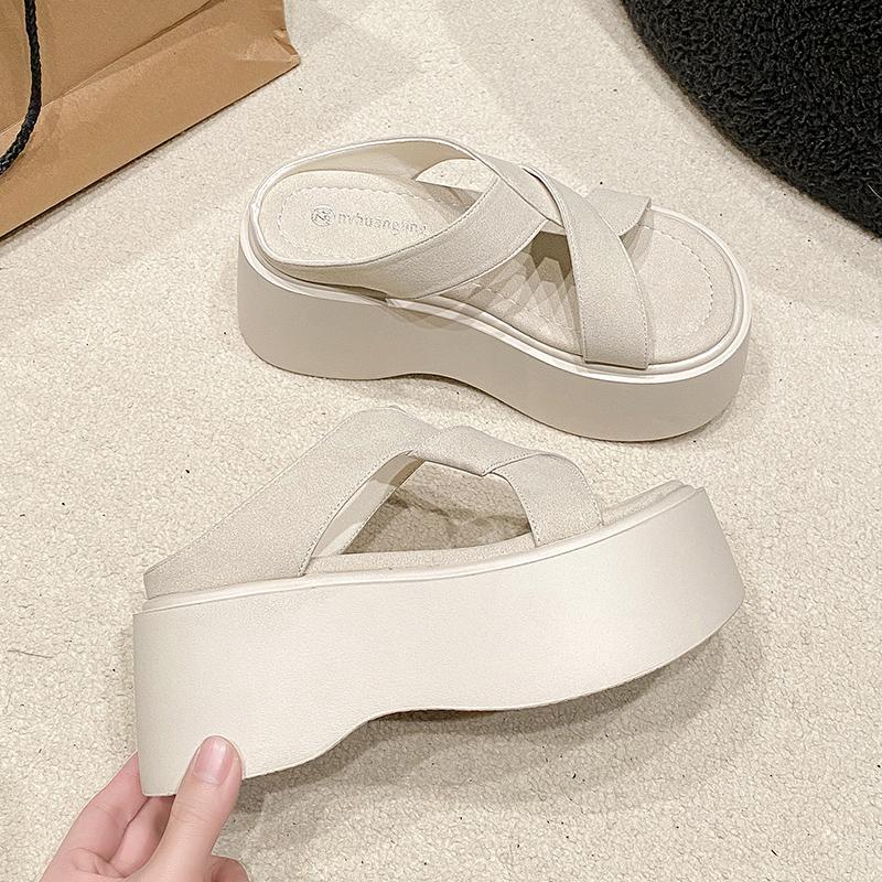 Fashion 8CM Casual Wedge Slippers Women New Summer Non Slip Platform Sandals Woman Open Toe Comfortable Female Chunky Beach Slippers
