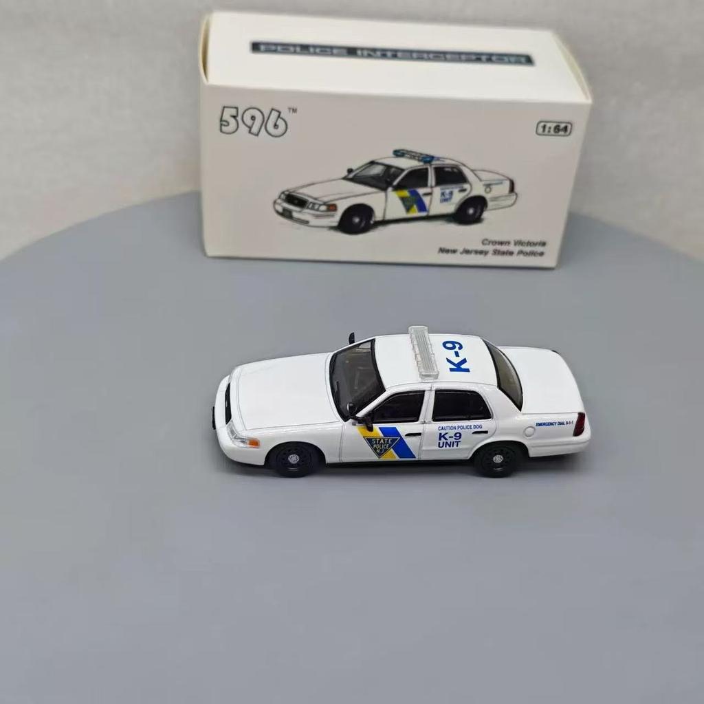 596 Модель 1:64 Пригородный H1 Экспресс-фургон Вагнер Виктория Корона Несколько моделей автомобилей из сплава