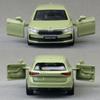 1/43 Skoda SUPERB Металлическая модель автомобиля Литье под давлением и игрушечные транспортные средства Модель автомобиля Масштабная миниатюрная модель автомобиля Игрушки для детей