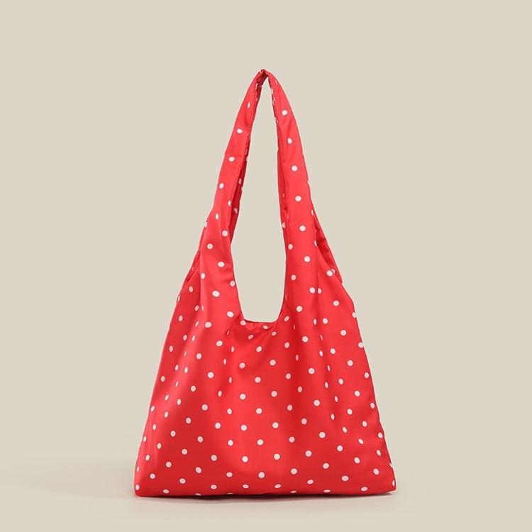 Korean-style ins red polka dot underarm bag for women, new summer model, large-capacity shoulder bag, daily commuter bag