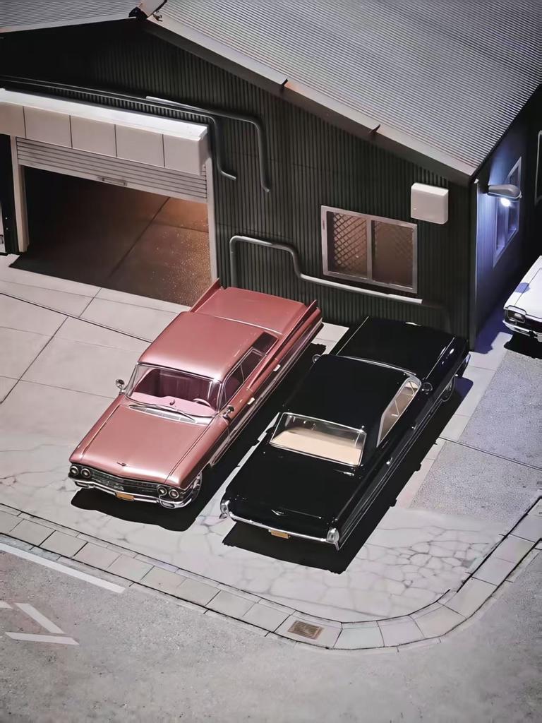 MK 1:64 1962 Cadillac Sedan De Ville Grecian & 1994 Lincoln Town Car Limited In Stock for Classic American Luxury Collectors Toy AGS1