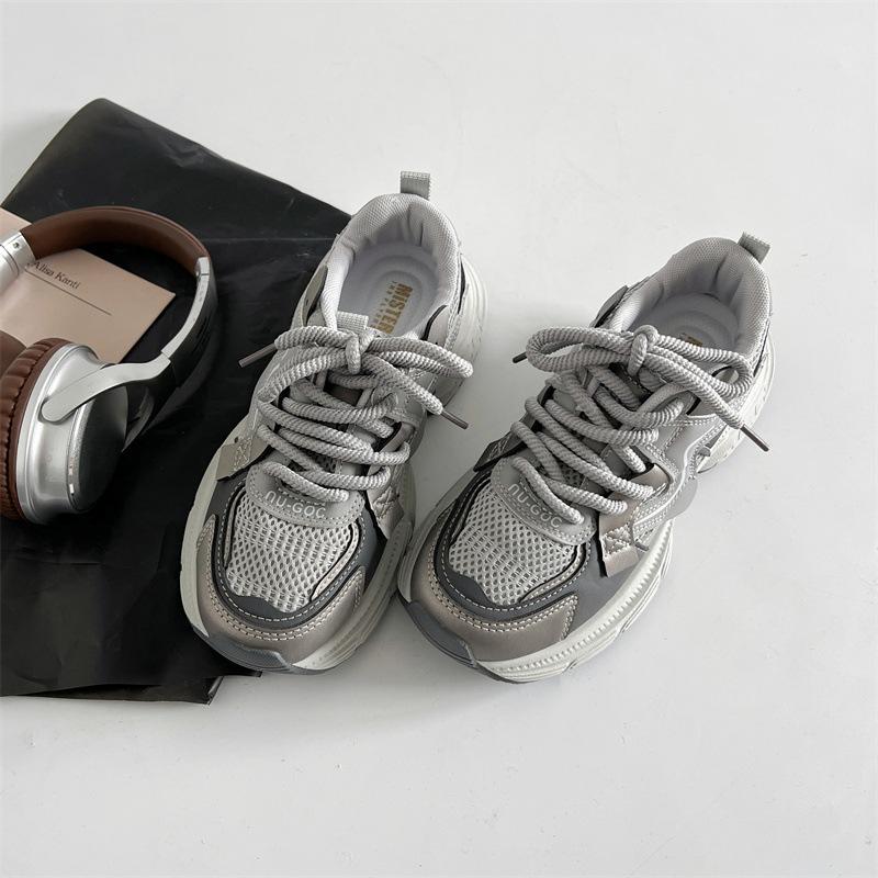 Fashion Trend Shows Feet, Small Platform Dad Shoes, Women's 2025 New Spring and Autumn Lightweight Height Increase Versatile Sports Shoes