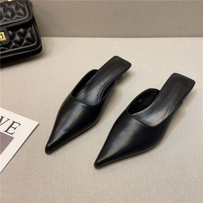2024 New Low Heel Slippers Summer Close Toe Outdoor Mules Casual Pumps Street Style Mum‘s Sandal Slip On Half Slippers Loafers