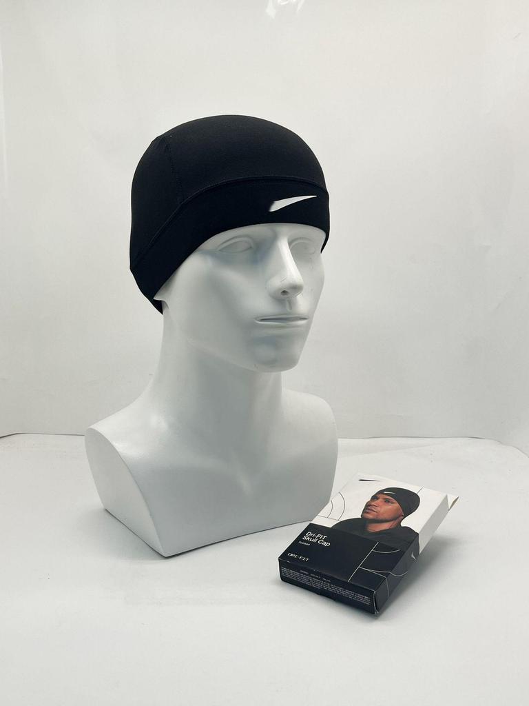 Winter Cycling & Running Windproof Beanie Hat: Cold-Proof, Warm, Logo-Design for Outdoor Skiing