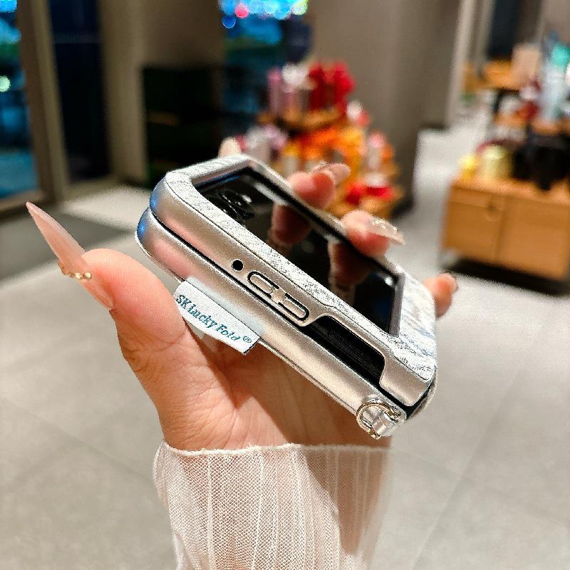 Стильный 3D чехол-кобура с принтом питона и камелией для Motorola Razr60 Ultra, ударопрочный