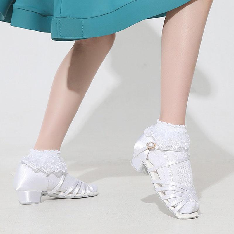 Танцевальная обувь для детей, белая, латиноамериканская, для девочек, с мягкой подошвой, средним каблуком, обувь для танцев, для тестов, соревнований, выступлений, для начинающих