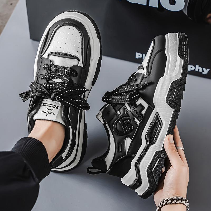 Men's shoes 2025 new summer breathable high-end trend versatile breadboard shoes sports and leisure height-increasing white shoes